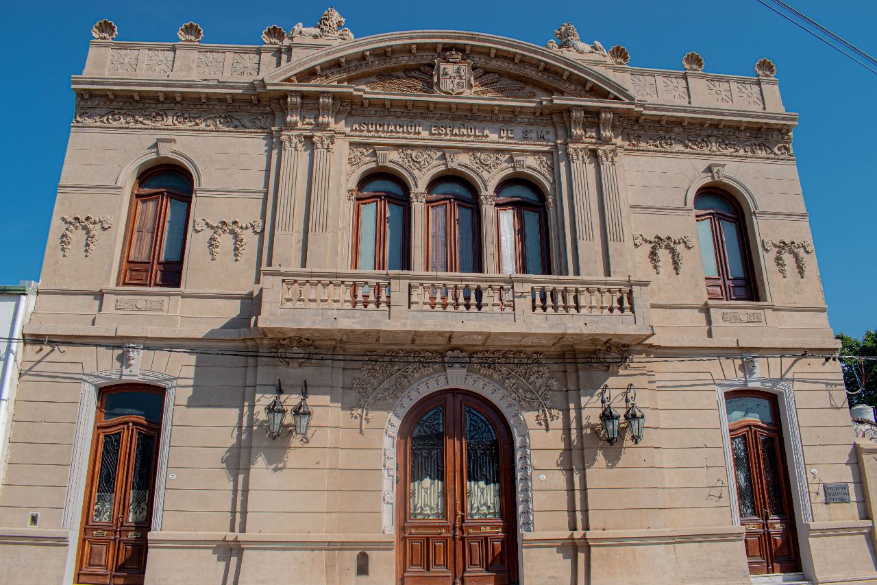 Teatro Cervantes de Curuzu Cuatia Reabre sus puertas 